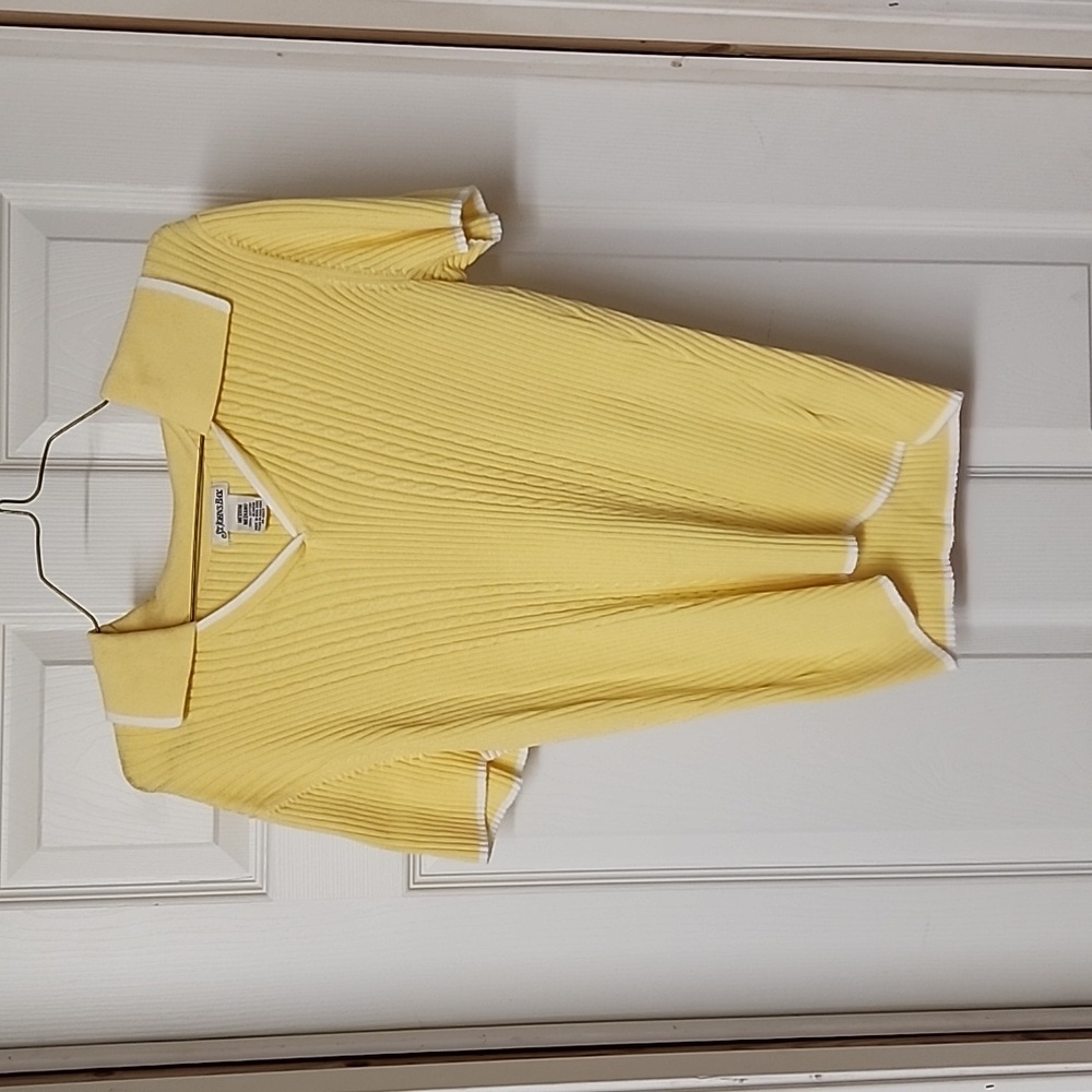 Women's Top M